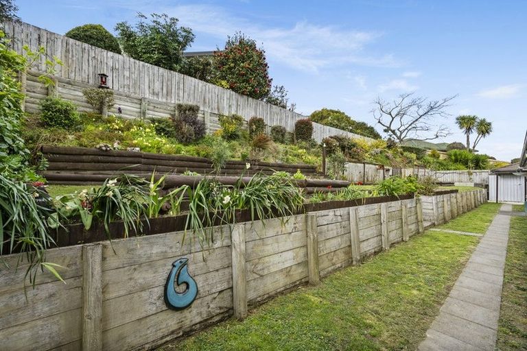 Photo of property in 41 Village Park Drive, Welcome Bay, Tauranga, 3112