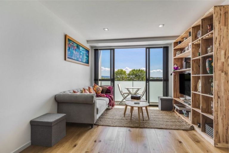 Photo of property in 17 Blake Lane, Dairy Flat, Albany, 0794