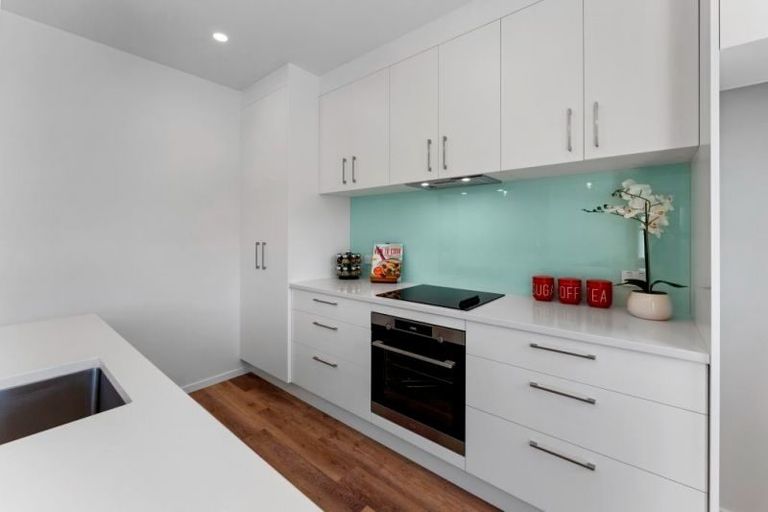 Photo of property in 6a Elm Street, Ebdentown, Upper Hutt, 5018