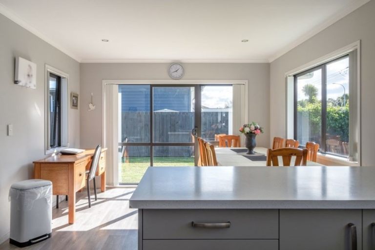 Photo of property in 36 Hamilton Drive, Wainui, Gisborne, 4010