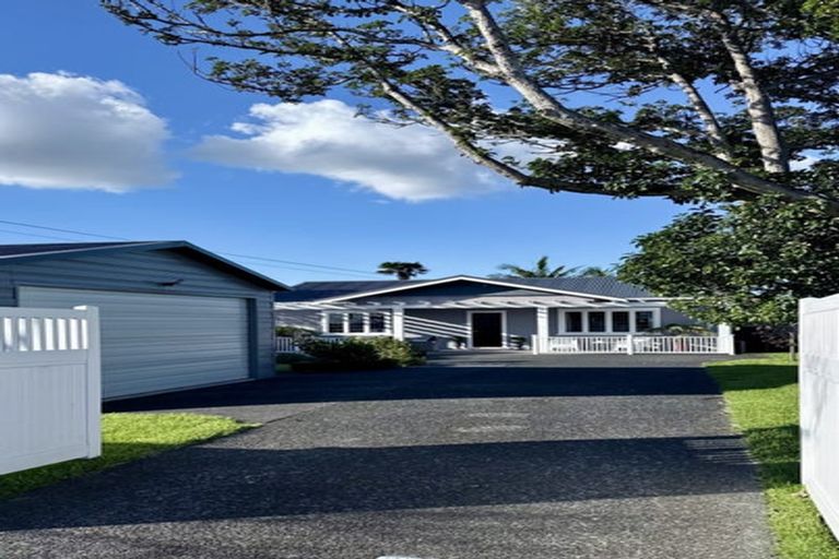 Photo of property in 35 Birkdale Road, Birkdale, Auckland, 0626