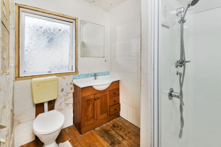 Photo of property in 1/13 Beldon Place, Pakuranga Heights, Auckland, 2010