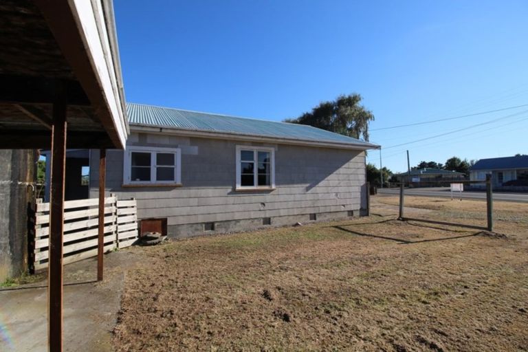 Photo of property in 69 Bridge Street, Bulls, 4818