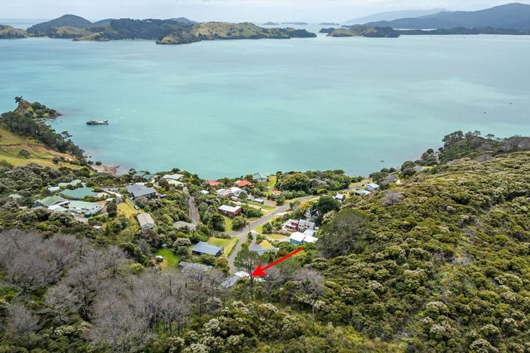 Photo of property in 33 Puriri Road, Te Kouma, Coromandel, 3581