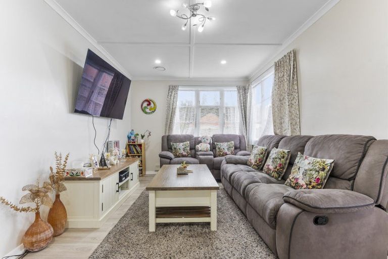 Photo of property in 62 Peat Place, Whanganui, 4500