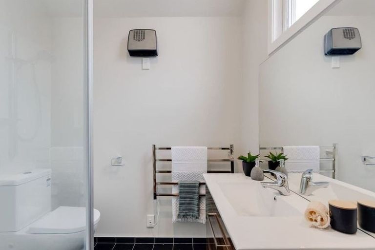 Photo of property in 11 Meredith Street, Addington, Christchurch, 8024