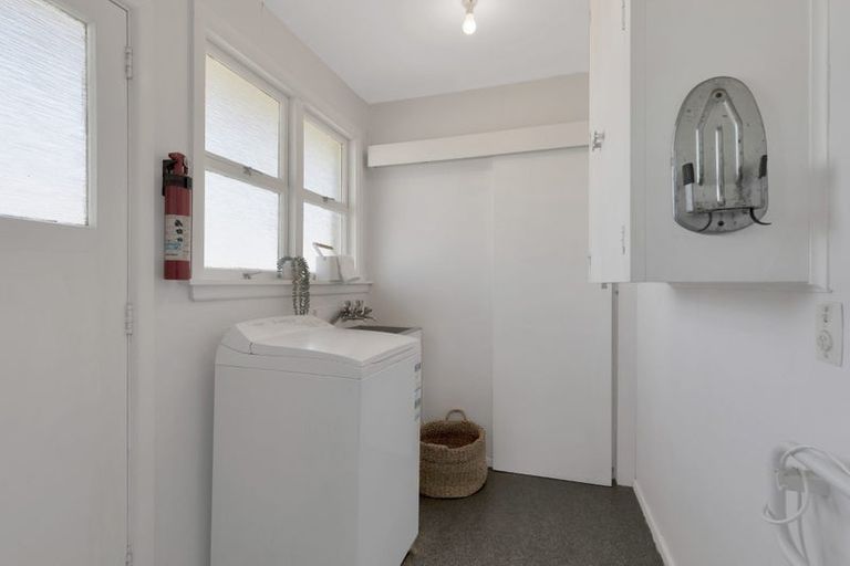 Photo of property in 6 Morris Road, Amberley, 7410