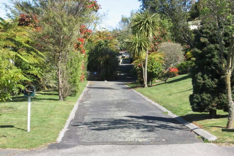 Photo of property in 11 Cherry Lane, Acacia Bay, Taupo, 3330
