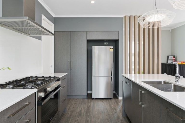 Photo of property in 21 Puhirake Crescent, Pyes Pa, Tauranga, 3112