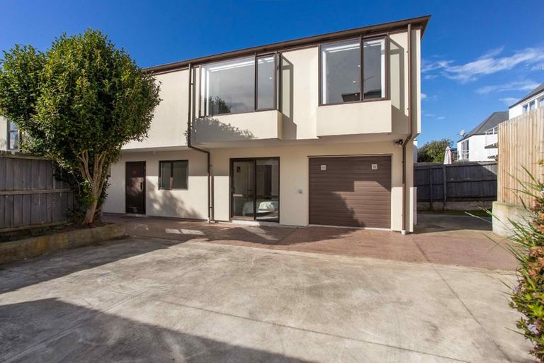 Photo of property in 2/4 Nova Place, Christchurch Central, Christchurch, 8011