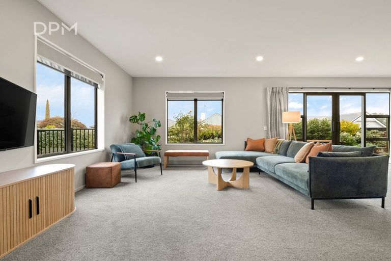 Photo of property in 1 Falcon Street, Roslyn, Dunedin, 9010