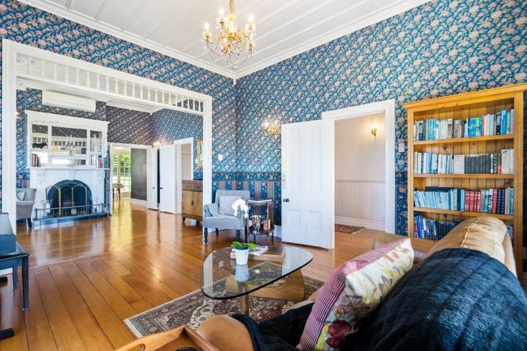 Photo of property in 140 Anzac Road, Pukekohe, 2120