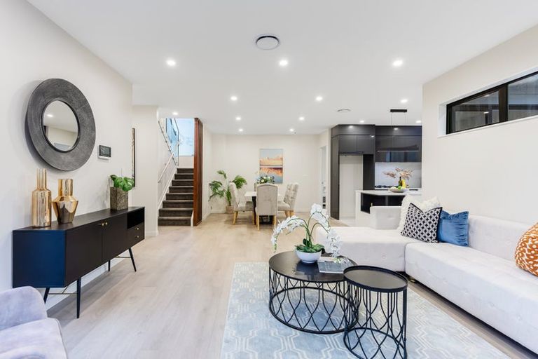 Photo of property in 184a Waimumu Road, Massey, Auckland, 0614