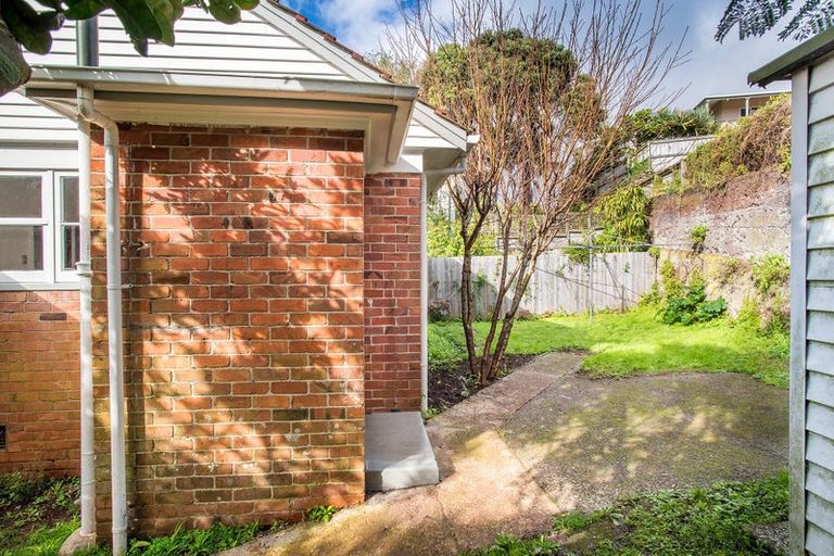 Photo of property in 9a Kerr Street, Devonport, Auckland, 0624