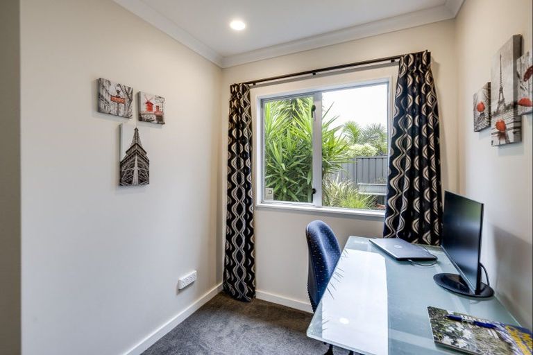 Photo of property in 11 Tasman Drive, Poraiti, Napier, 4112