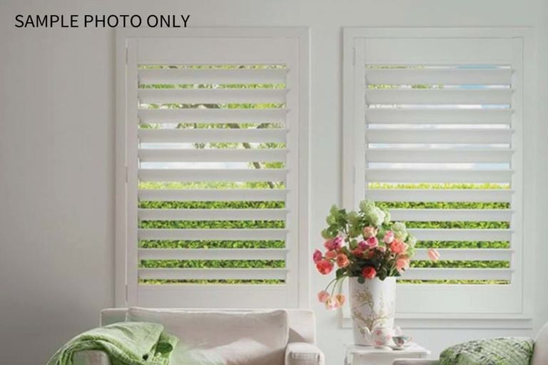 Photo of property in 2 Oakpark Place, West Harbour, Auckland, 0618