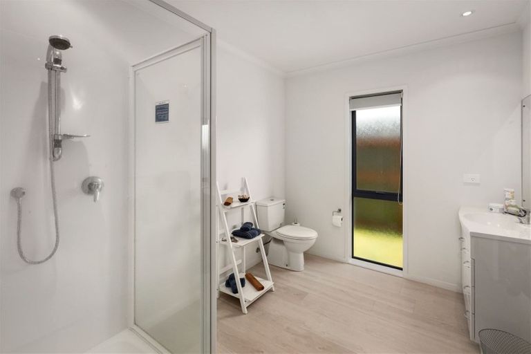 Photo of property in 16 Surfers Avenue, Waihi Beach, 3611