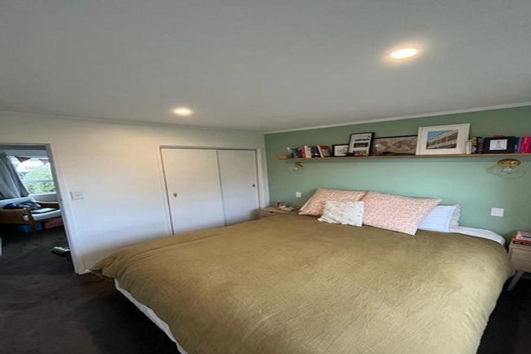 Photo of property in 1/25 Tawa Road, Te Atatu Peninsula, Auckland, 0610