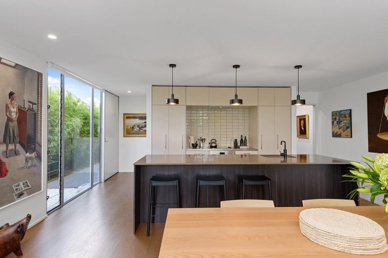 Photo of property in 21 Beveridge Street, Christchurch Central, Christchurch, 8013