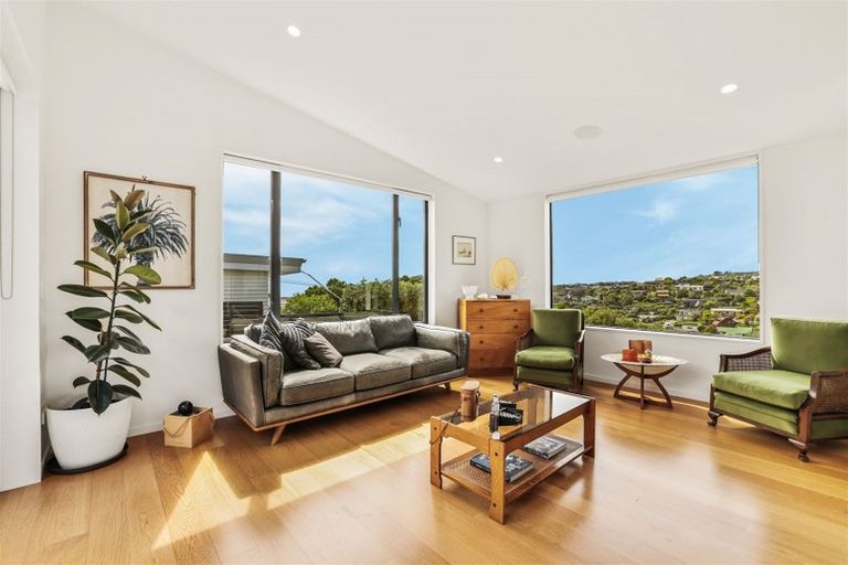 Photo of property in 110 Mount Pleasant Road, Mount Pleasant, Christchurch, 8081