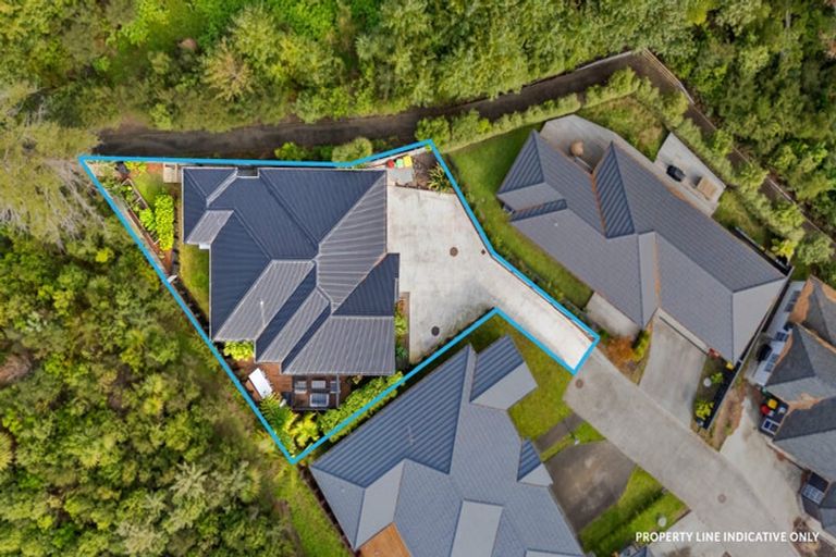 Photo of property in 7 Tarara Lane, Kumeu, 0810