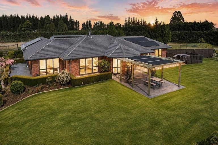 Photo of property in 160 Swamp Road, Loburn, Rangiora, 7472