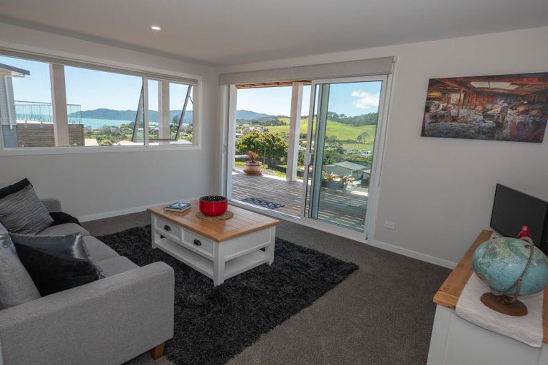 Photo of property in 21 Christine Drive, Coopers Beach, 0420