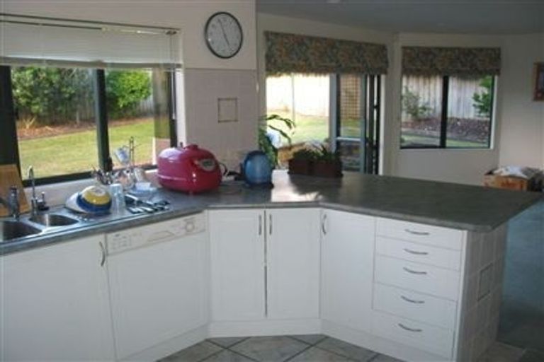 Photo of property in 6 Lucas Way, Albany, Auckland, 0632