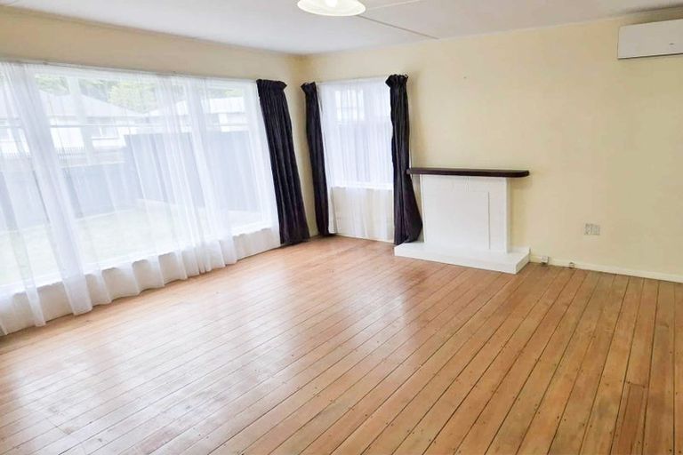 Photo of property in 52 Sunny Grove, Wainuiomata, Lower Hutt, 5014