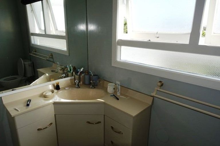 Photo of property in 69-69a Bronte Street East, Nelson, 7010