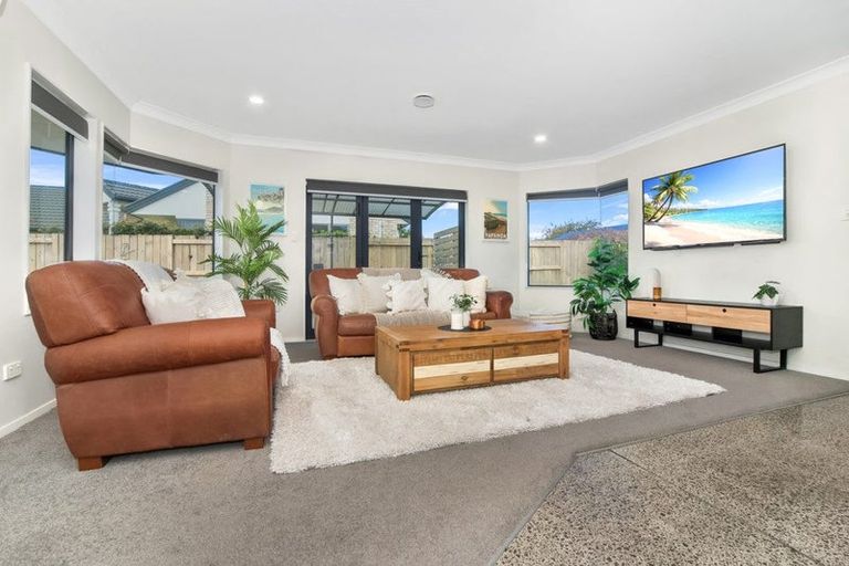 Photo of property in 51 Blake Boulevard, Papamoa Beach, Papamoa, 3118