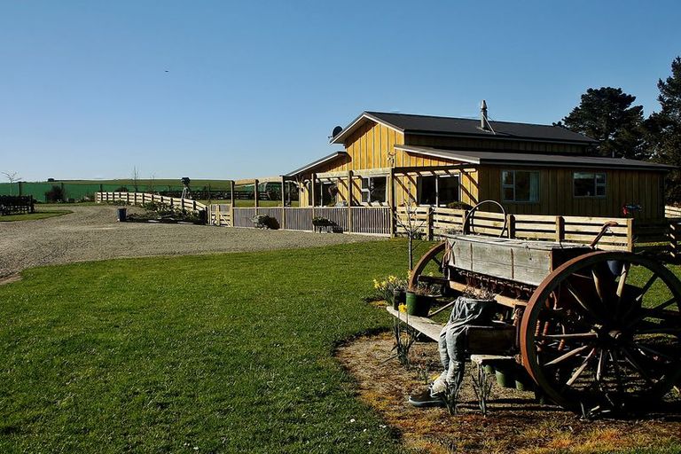 Photo of property in 166 Parsons Road, Weston, Oamaru, 9491