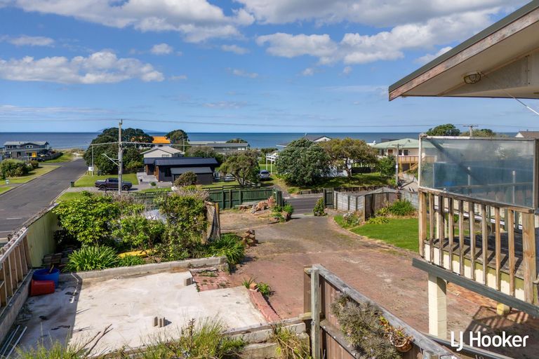 Photo of property in 238 Seaforth Road, Waihi Beach, 3611