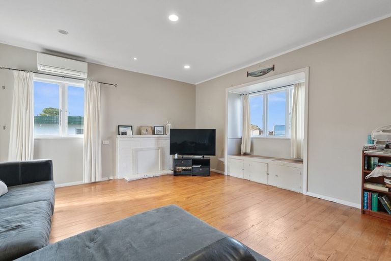 Photo of property in 8 Stanley Avenue, Te Aroha, 3320