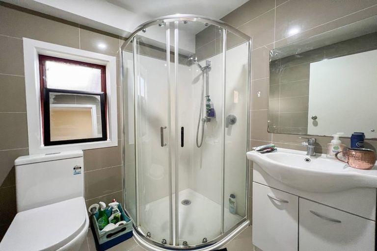 Photo of property in 227 Titirangi Road, Titirangi, Auckland, 0604