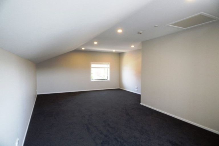 Photo of property in 213 Hobsonville Point Road, Hobsonville, Auckland, 0616