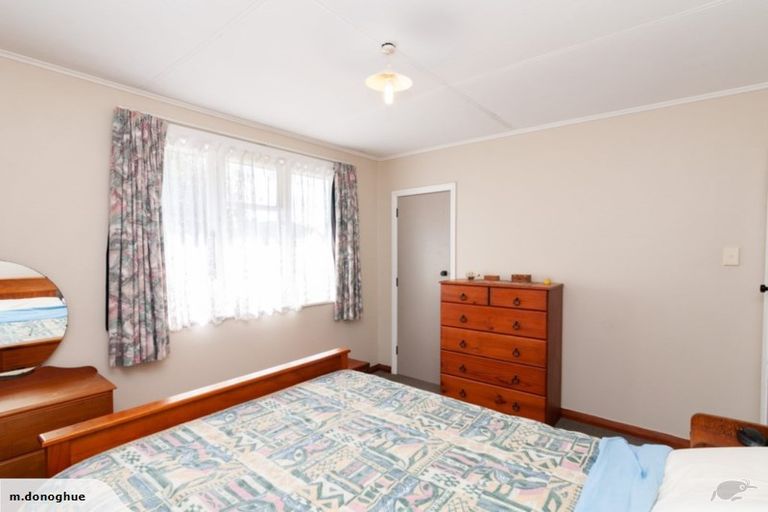 Photo of property in 2a Montrose Place, Takaro, Palmerston North, 4412