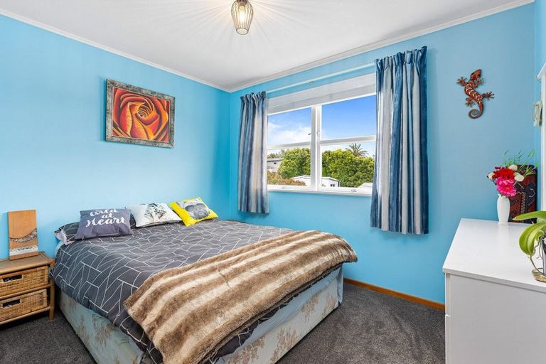 Photo of property in 16 Sundown Avenue, Manly, Whangaparaoa, 0930