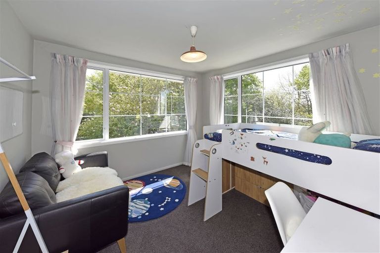 Photo of property in 10 Guinness Crescent, Ilam, Christchurch, 8041