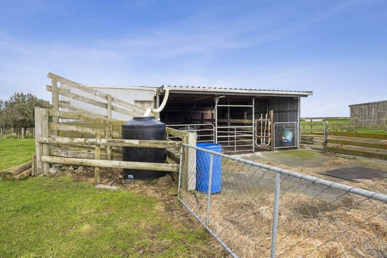 Photo of property in 235 Manutahi Road, Manutahi, Patea, 4598