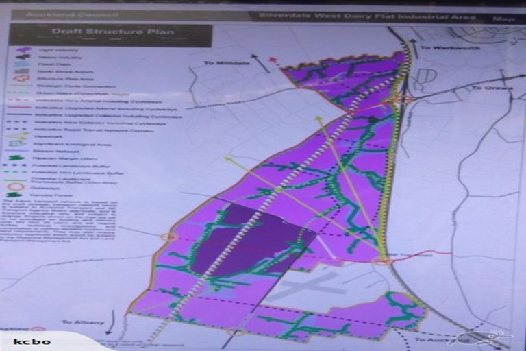 Photo of property in 166 Top Road, Dairy Flat, 0792