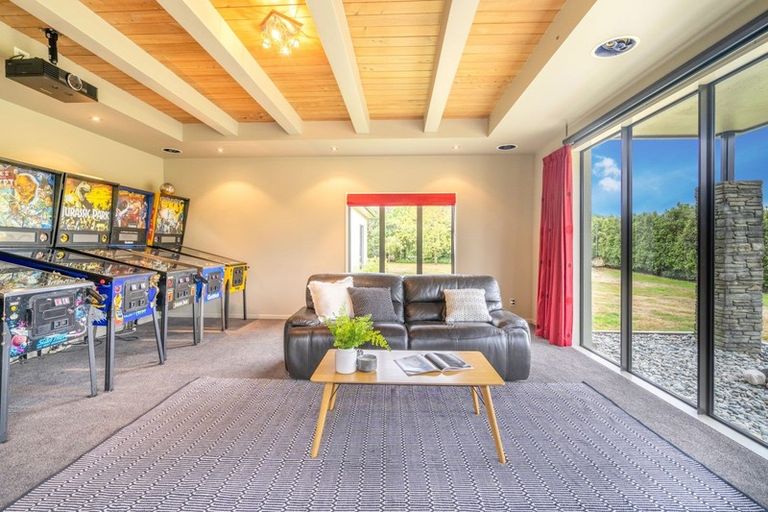 Photo of property in 16 Grant Road, Otatara, Invercargill, 9879