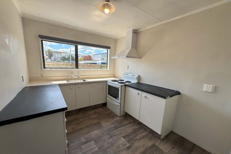 Photo of property in 30 Ngata Street, Palmerston North, 4410