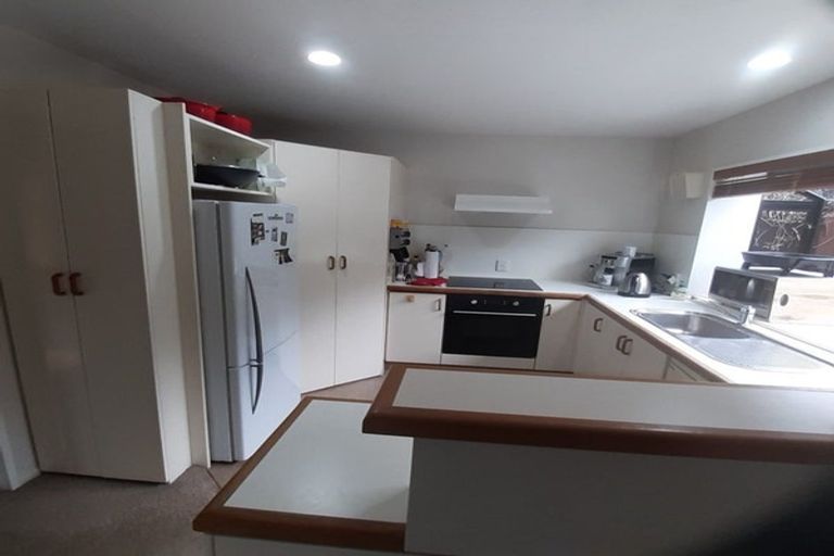 Photo of property in 2/10 Peel Street, Strowan, Christchurch, 8052