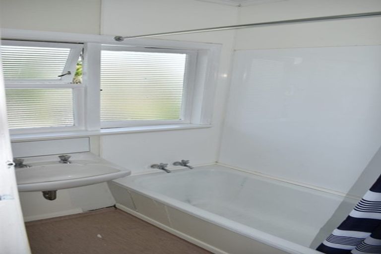 Photo of property in 11 Kauri Street, Levin, 5510