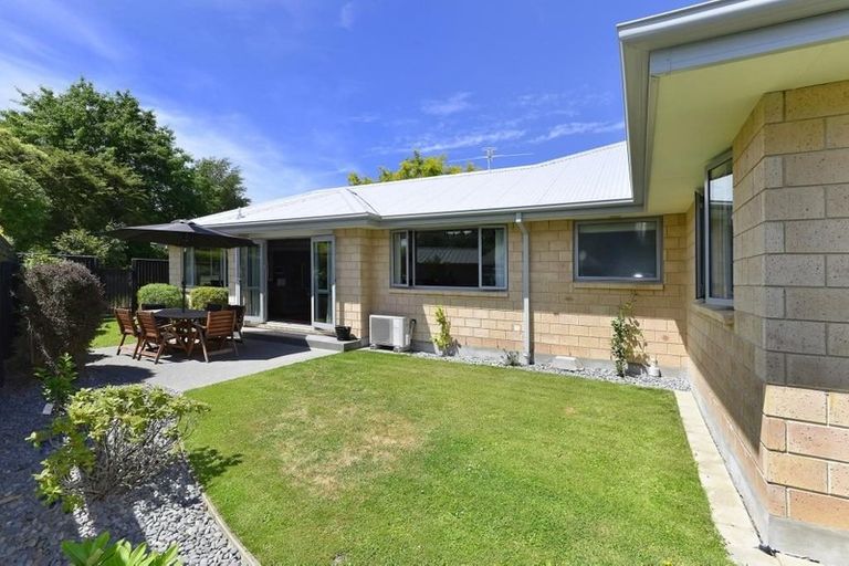 Photo of property in 10h Sefton Street, Belfast, Christchurch, 8051