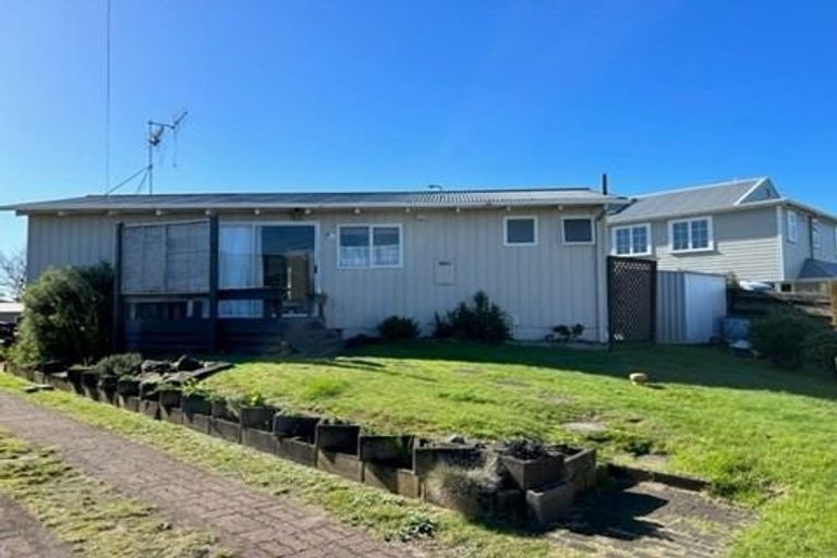 Photo of property in 60a Percy Road, Papamoa Beach, Papamoa, 3118