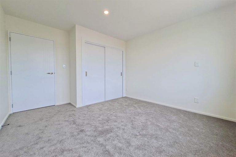 Photo of property in 6b Poruru Close, Papakura, 2110