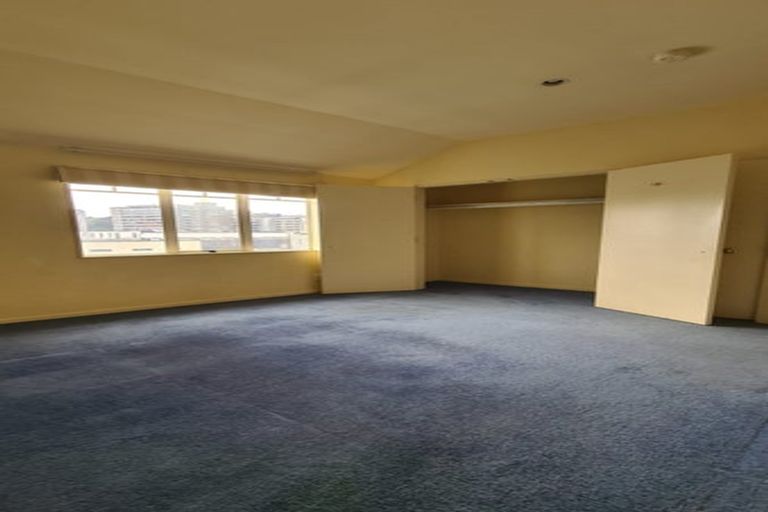 Photo of property in 10 Colombo Street, Hokowhitu, Palmerston North, 4410