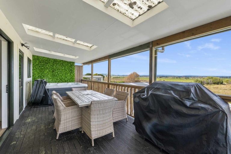 Photo of property in 196 Pukehina Parade, Pukehina, Te Puke, 3189